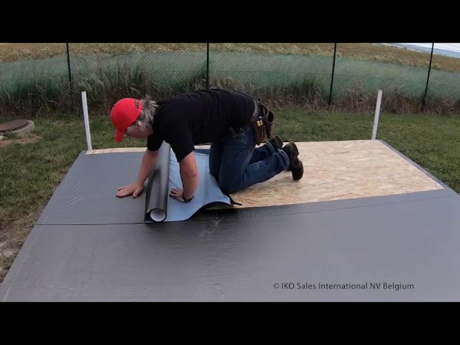 Weka hochwertige, selbstklebende Dachbahn mit Besandung - Rolle mit 5 m² Weka hochwertige, selbstklebende Dachbahn mit Besandung - Rolle mit 5 m²